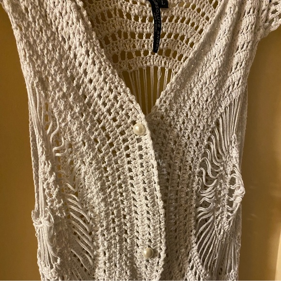 Crochet Shall 🕊️ - Picture 2 of 3